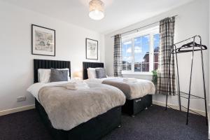 Applin House-5 Bed Contractor Stay Parking WIFI