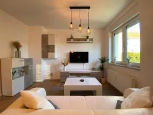 HOCHWERTIGE Ferienwohnung mit 7qm Balkon, Netflix, Kaffeeautomat, RainShower Bad - Auf dem Berge