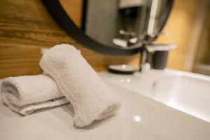 Teodora Modern Mountain