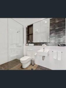 Cozy 1 Bedroom Apartment in the Heart of Chatswood