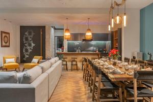 Oceanview 8BR Luxury Double Villa, Concierge &Pools-Tankah Bay