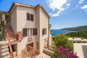 Apartments with a parking space Rabac, Labin - 9670 