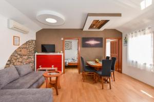 Apartments with parking space Privlaka, Zadar - 23640