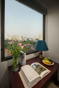 MAY DE VILLE Corner Hotel