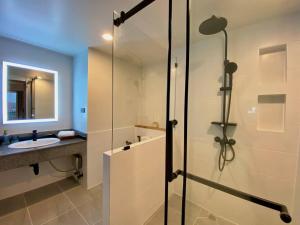 2 Bedroom Condo With Kitchen Near Central Festival