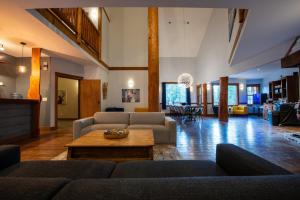 Winston Lodge
