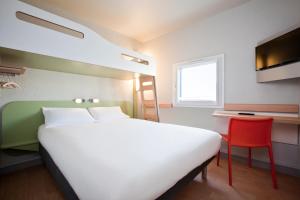 Hotels ibis budget Pontault Combault RN4 Marne La Vallee : photos des chambres