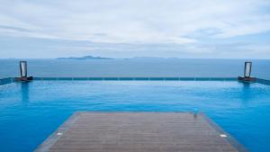 Wong Amat Tower By Peter