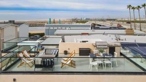 Velvet Sand Buyout by AvantStay Steps to Newport Beach Sleeps 22 - Ubytování bez kategorie ve městě Newport Beach