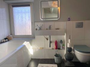 Appartements Balaruc-les-Bains: Appartement spacieux avec jardin, clim, parking et wifi - FR-1-553-280 : photos des chambres