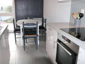 Erdeven, Maison cosy 3 pièces avec terrasse et parking, proche plage - FR-1-479-174
