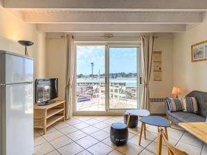 Appartements Etel - Duplex 3 pieces avec piscine, parking et balcon a 600m de la plage - FR-1-479-176 : photos des chambres