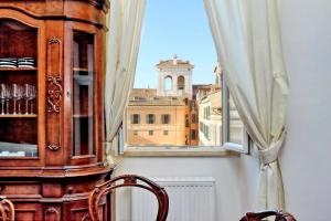 Pantheon Family Romantic Suite