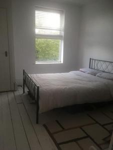 Top floor 1 bedroom, Princes Avenue