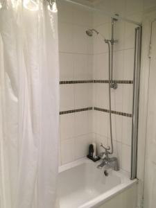 Top floor 1 bedroom, Princes Avenue