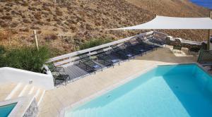 Deluxe Double Room with Partial Sea View