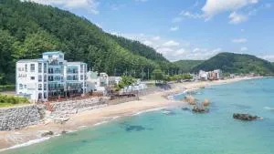 Youngduk Sea & Spa Pension - Yeongdeok