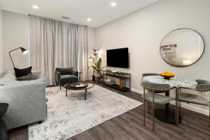 Luxury Furnished Apartments by Hyatus Downtown at Yale