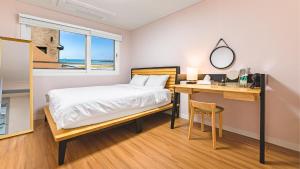 Jeju eseutteuleya pension