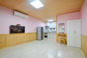 Samcheok Healingcamp Pension