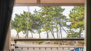 Boeryeong Rainbow Oceanview Pension