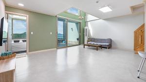 Namhae The Bay 007 Pension