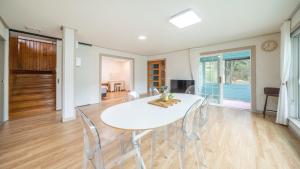 Cheongdo Ellago Poolvilla Pension