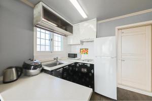 Ganghwa Badatgashimteo Pension