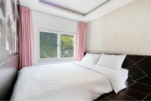 Gapyeong Pogny Kids Poolvilla