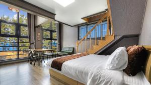 Samcheok Lamer Pension - 3hvězdičkové hotely ve městě Samčchok