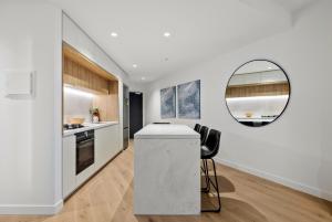 New Central CBD, Pool, Gym, Wifi