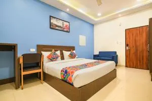 FabHotel Shrivalli - Dewās