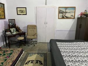 Moonwind Single Bedroom with attached Kitchenette