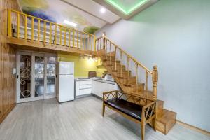 Gyeongju SoraedangA Pension