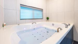 Gapyeong Gamseong216 Poolvilla Pension