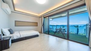 Yeosu Baraboda Ocean View Pension