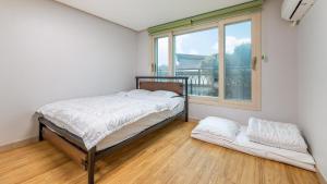 Jeju Jang Sugot Pension