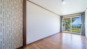 Ganghwa badajeongwon pension