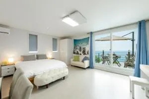 Namhae Sea and View Pool Villa Pension - T'apdong-ni