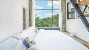 Yeosu Sea&Blue Family Pension