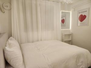 Gyedong byeolchae, Bukchon hanok village & Namsan tower city view Warm morning sunshine Tranquil Rest