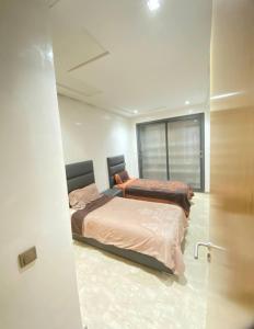 2 bedroom cozy apartment ,near CFC,in center casablanca