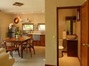 Orchid View Villa, 1Bed Large Pool near Central Ubud