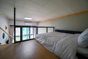 Yeosu Chunghong Pension