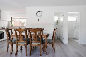 Bayshore Bliss - A Family Beachside Hideaway