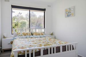 Bayshore Bliss - A Family Beachside Hideaway