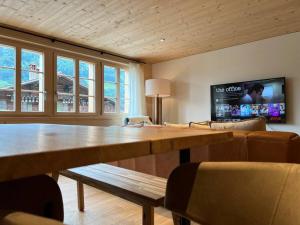 Hidden Retreats 1466 Edition