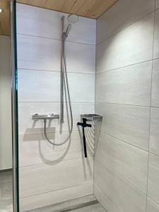 Hidden Retreats 1466 Edition