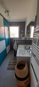 Sejours chez l'habitant Chambre No1 : photos des chambres