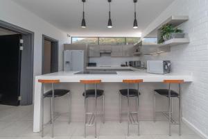 Metropole Private Room in Social Setting